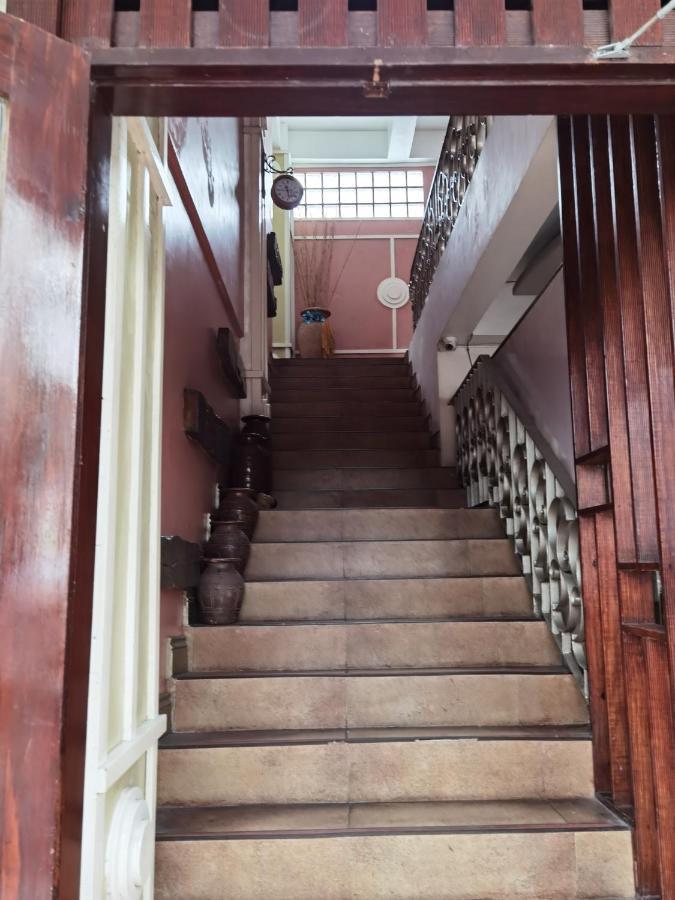 Reddoorz Near Colgante Bridge Naga City المظهر الخارجي الصورة