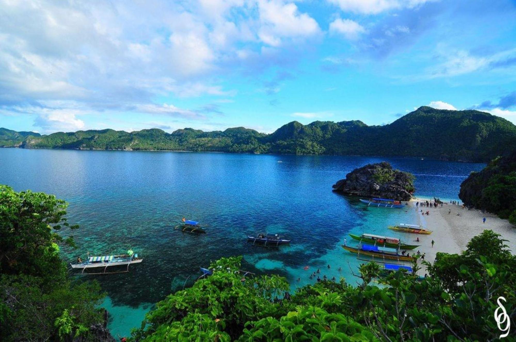 Reddoorz Near Colgante Bridge Naga City المظهر الخارجي الصورة