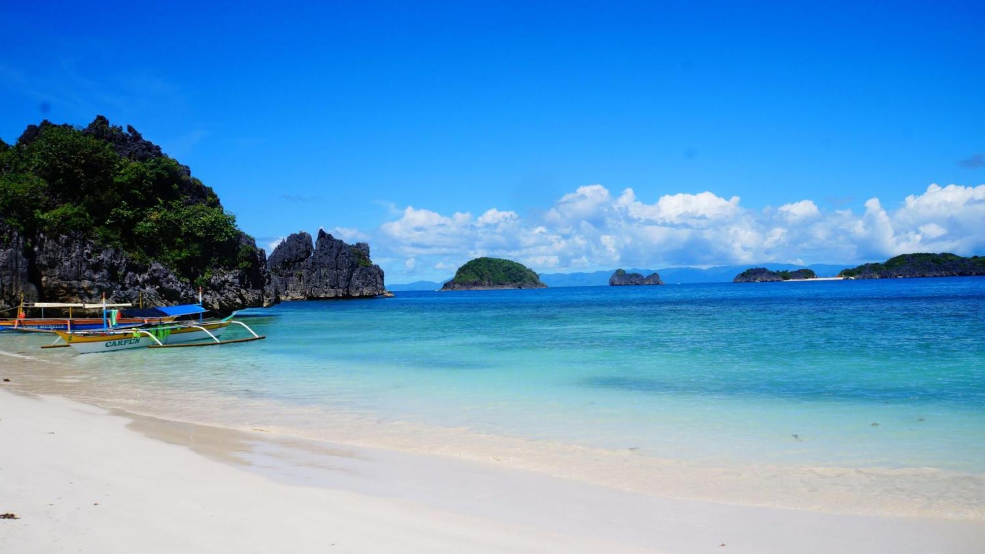 Reddoorz Near Colgante Bridge Naga City المظهر الخارجي الصورة